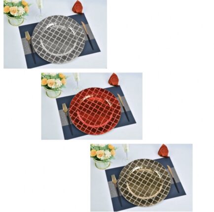 CHECKERED PLASTIC CHARGER PLATE