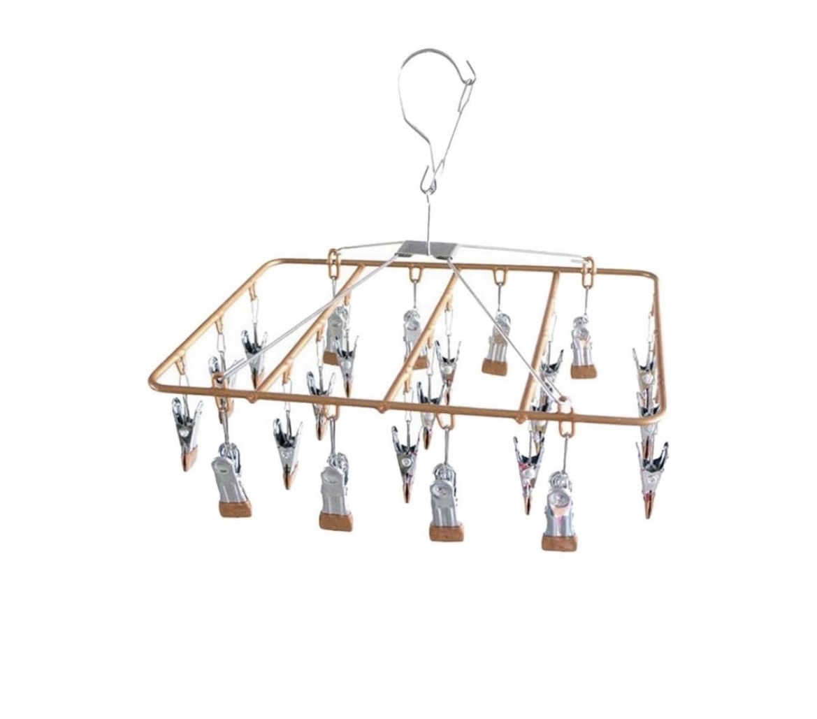 CLIP HANGER